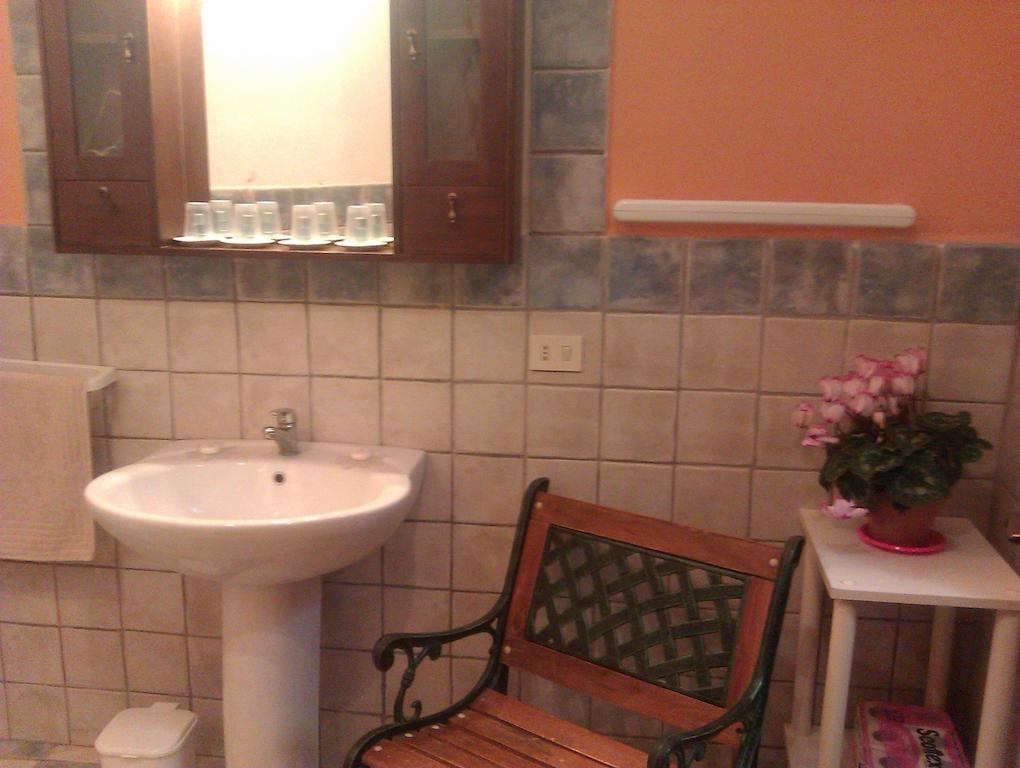 Antica Galateo Bed and Breakfast Λέτσε Δωμάτιο φωτογραφία